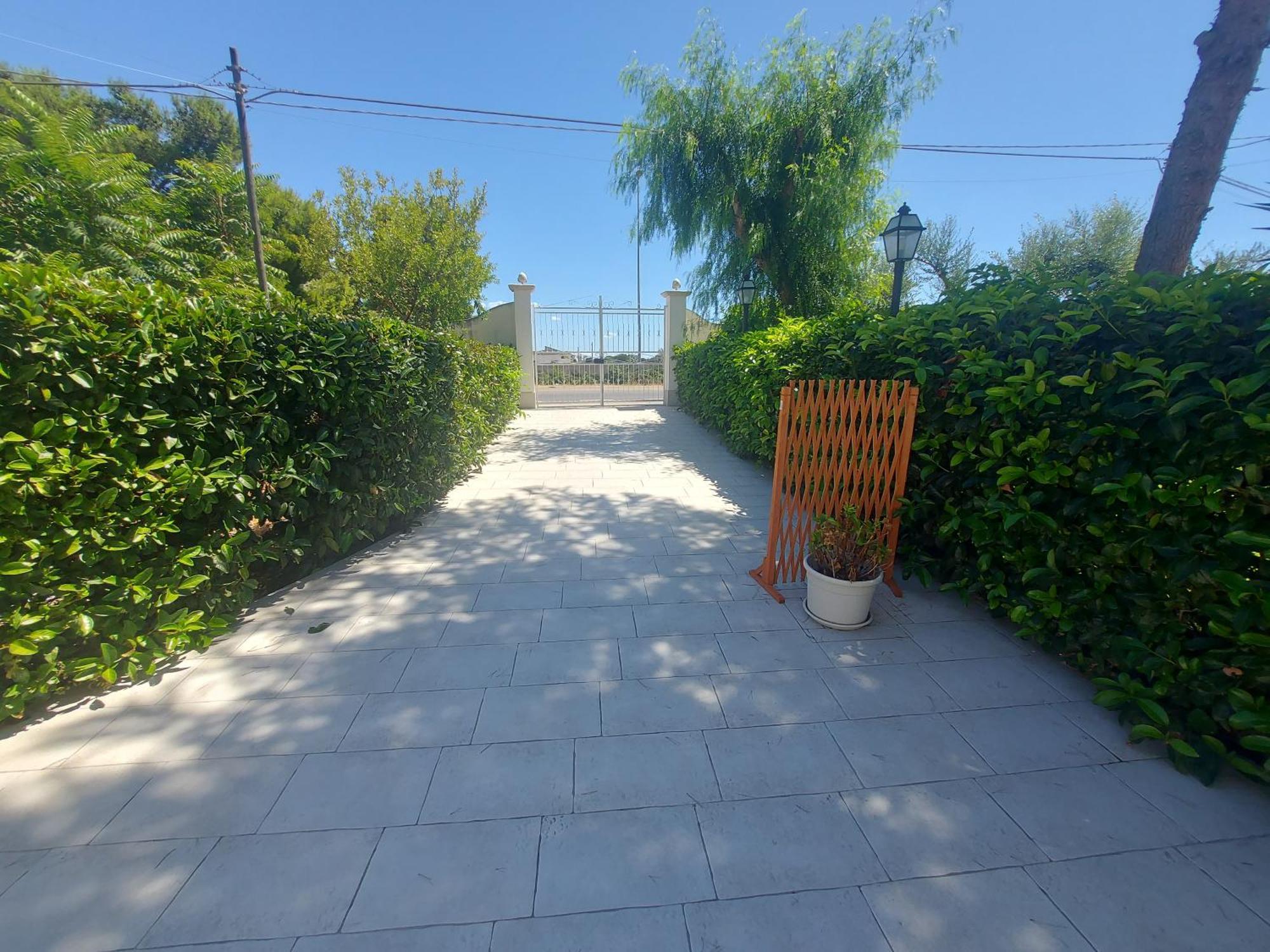 Casa Vacanza Fiori Di Maggio Pulsano Eksteriør bilde
